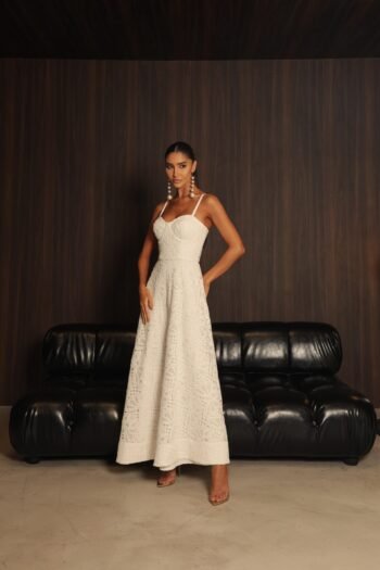 Vestido Midi Alfaiataria em crochê