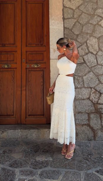 Vestido Bordado Off White com Laço