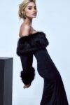 VESTIDO LONGO JERSEY COM DECOTE PELOS