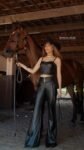 Conjunto Feminino Couro PU Calça Cropped