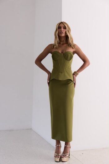 Conjunto Midi Peplum Verde Oliva