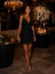 Vestido Curto Bordado Paetês – Preto