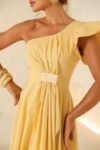 Vestido Midi em Linho Ombro Único Amarelo