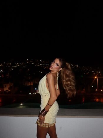 Vestido Curto Drapeado com Pedrarias - Foto 2