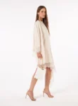 Vestido Curto Crepe Manga Única – Bege Skazi