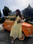Vestido Midi Peplum com Arramação Nas Costa Saia Ampla Amarelo