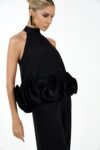Conjunto Blusa Gola Alta Peplum Escultura e Calça em Alfaiataria Preto