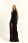 Vestido Longo Renda Com fenda e Plumas Preto